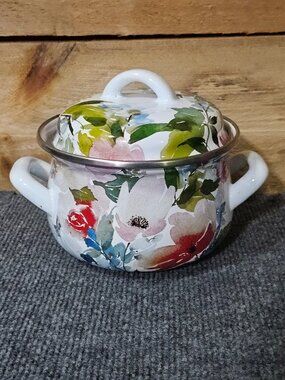 Crofton Floral Casserole Pot